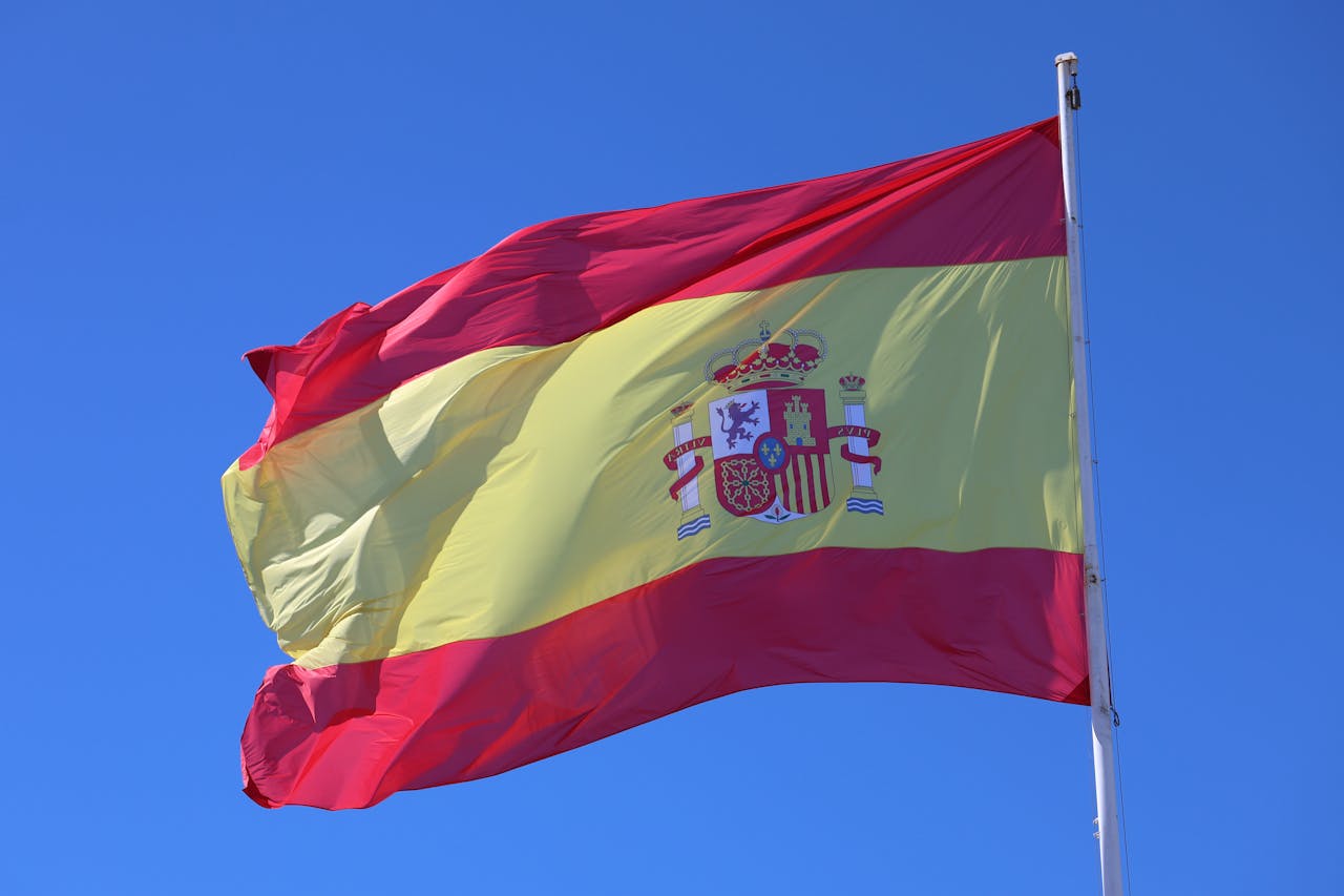 Spain’s Mass Regularisation Opens April 2026: What Expats Need to Know