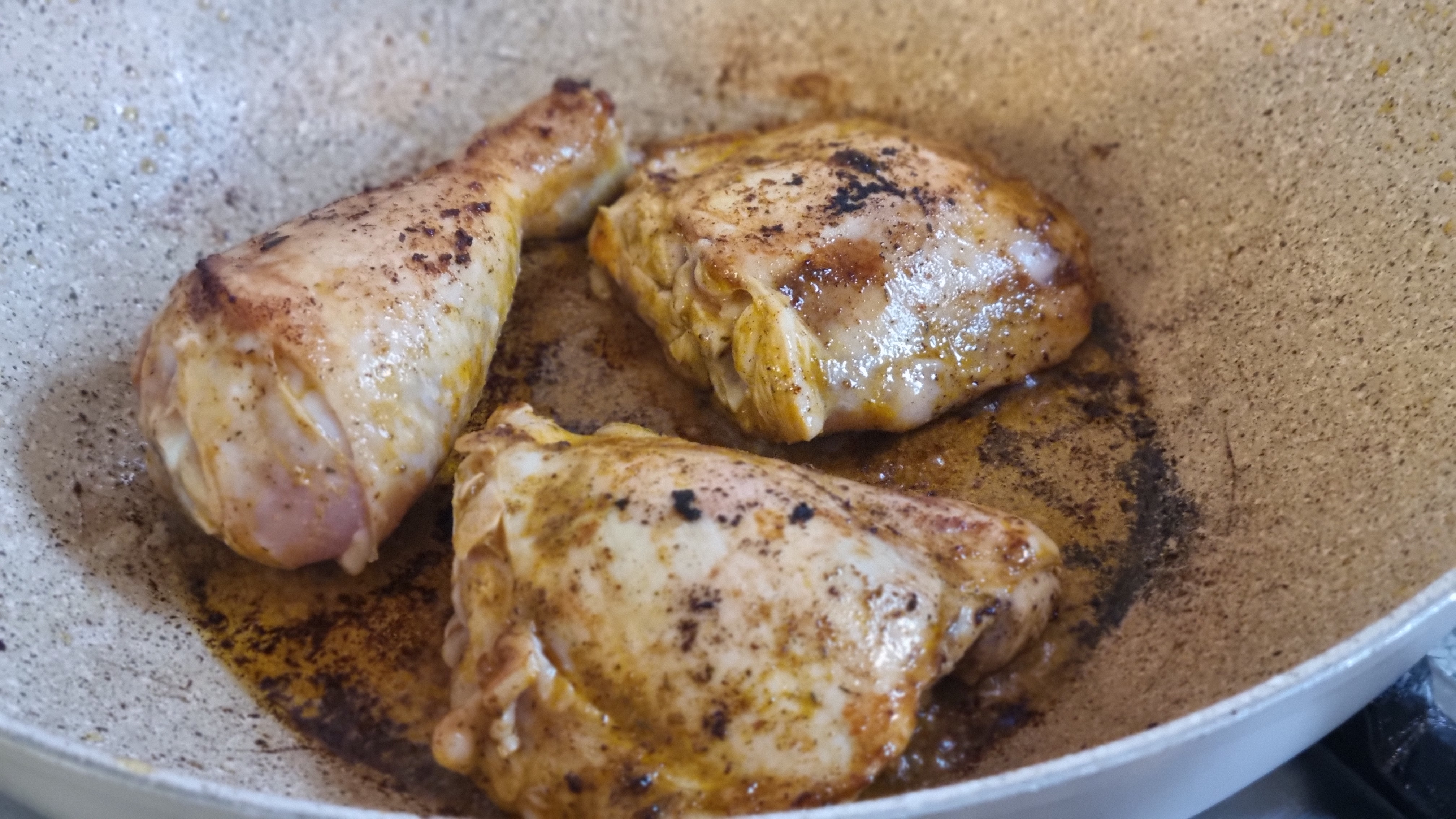 frying the chicken for salmorejo